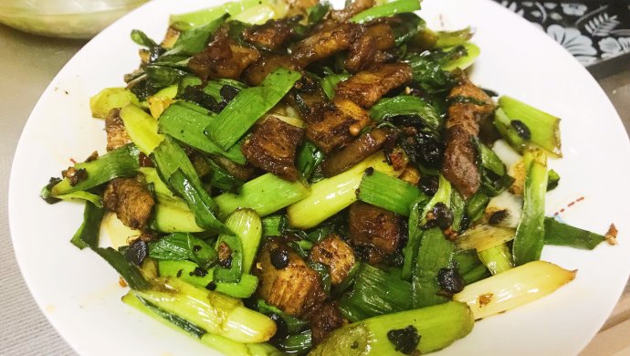 Garlic Sprout Twice-Cooked Pork Recipe